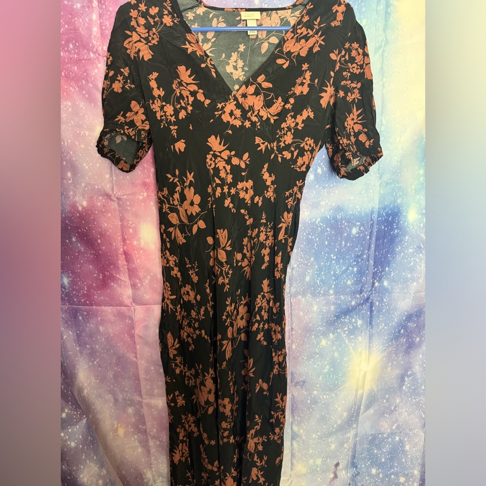 New without tags floral maxi dress 🛍